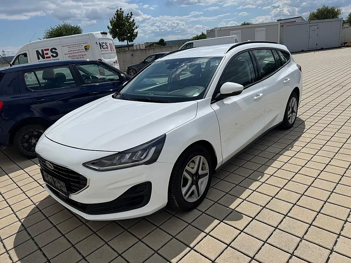 Ford Focus 2022 photo 3