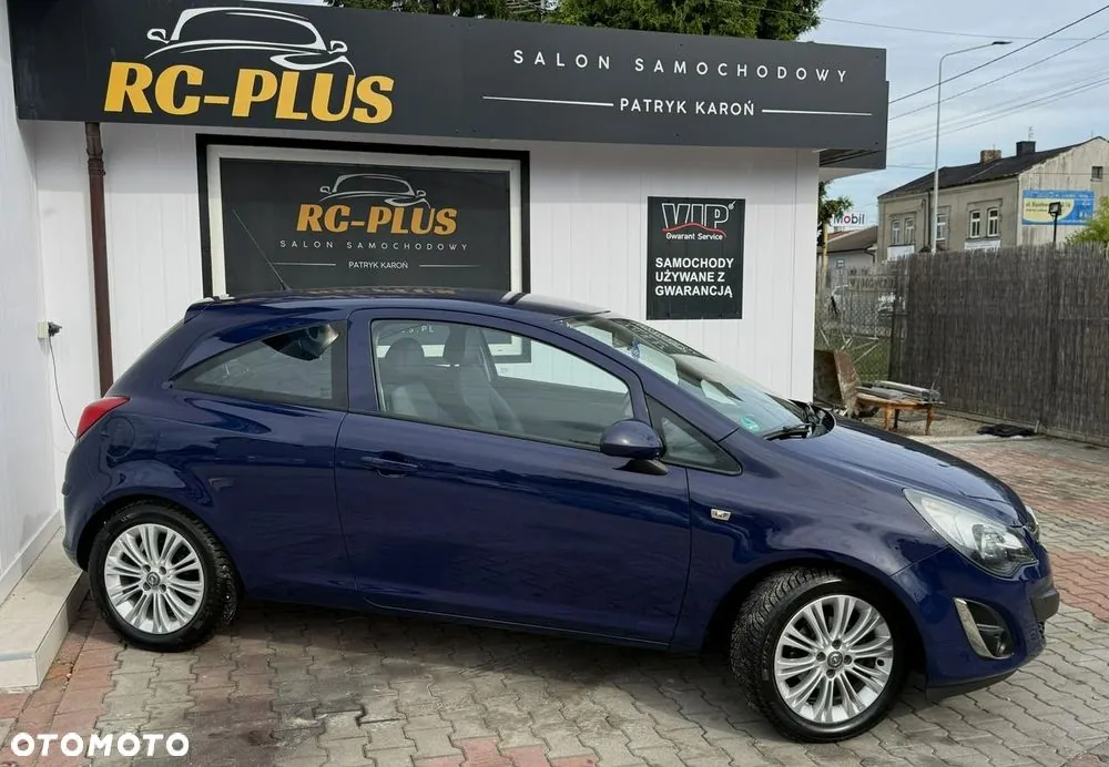 Opel Corsa 2011 photo 2