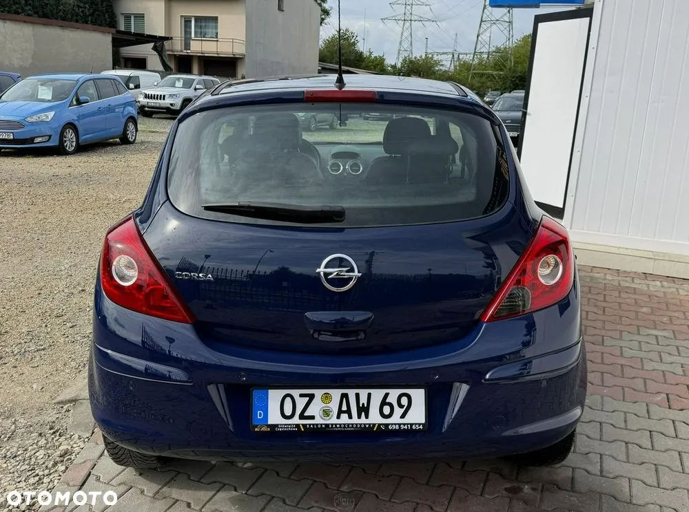 Opel Corsa 2011 photo 4