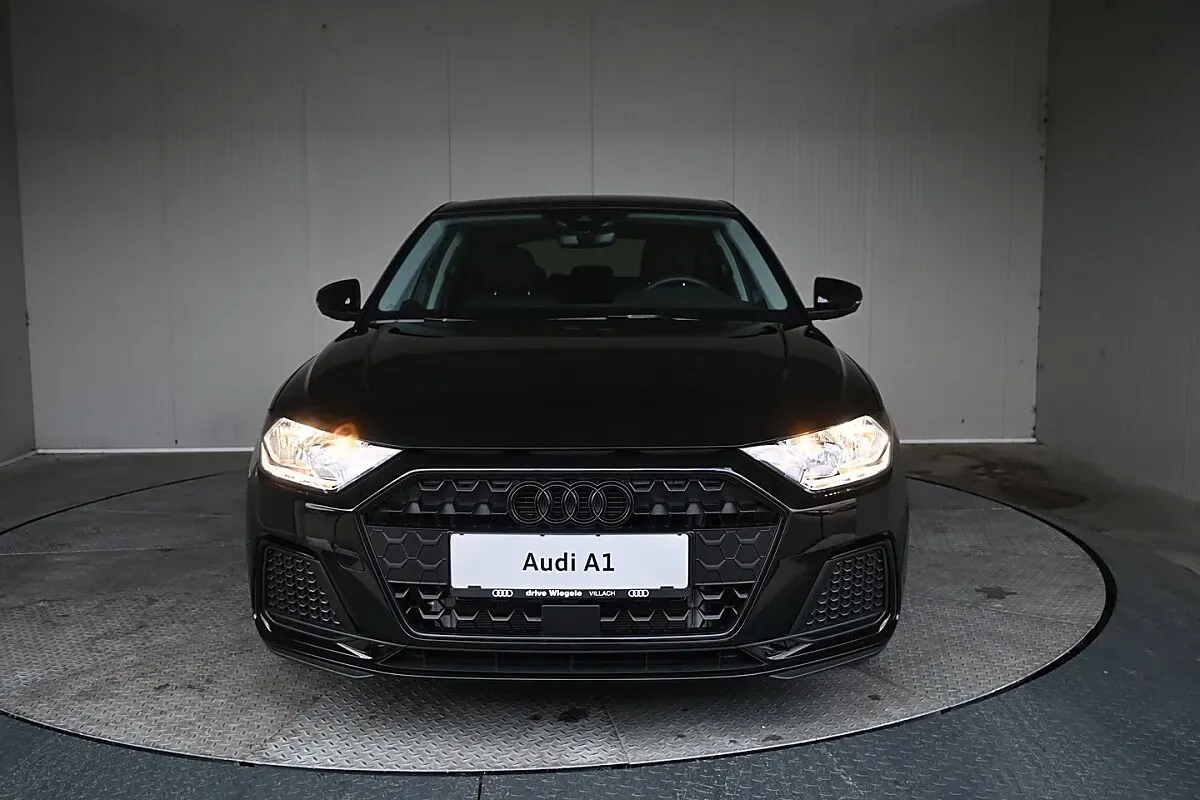 Audi A1 2026 photo 2