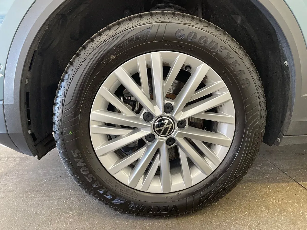 Volkswagen T-Roc 2024 photo 3