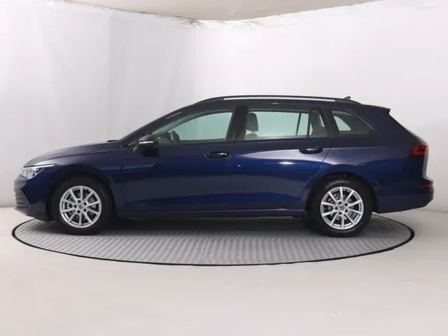 Volkswagen Golf Variant 2022 photo 2