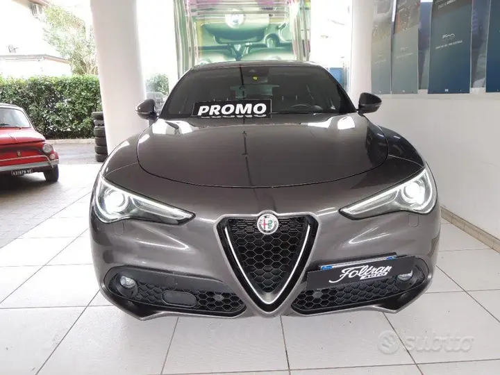 Alfa Romeo Stelvio 2023 photo 2