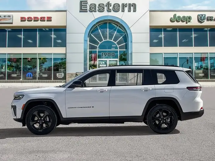 Jeep Grand Cherokee L 2026 photo 2
