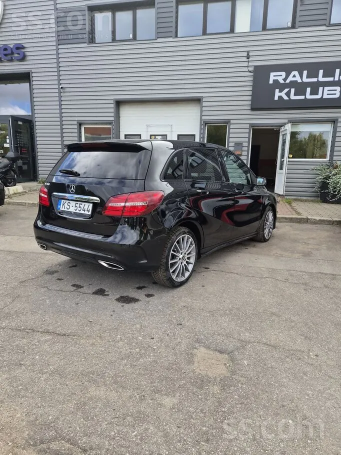 Mercedes-Benz B200 2016 photo 4