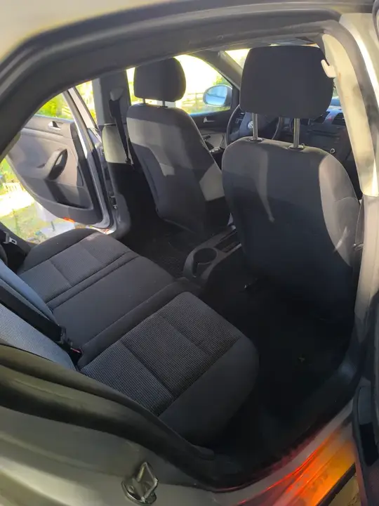Volkswagen Jetta 2005 photo 3