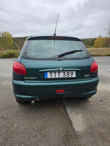 Peugeot 206 2003 photo 3