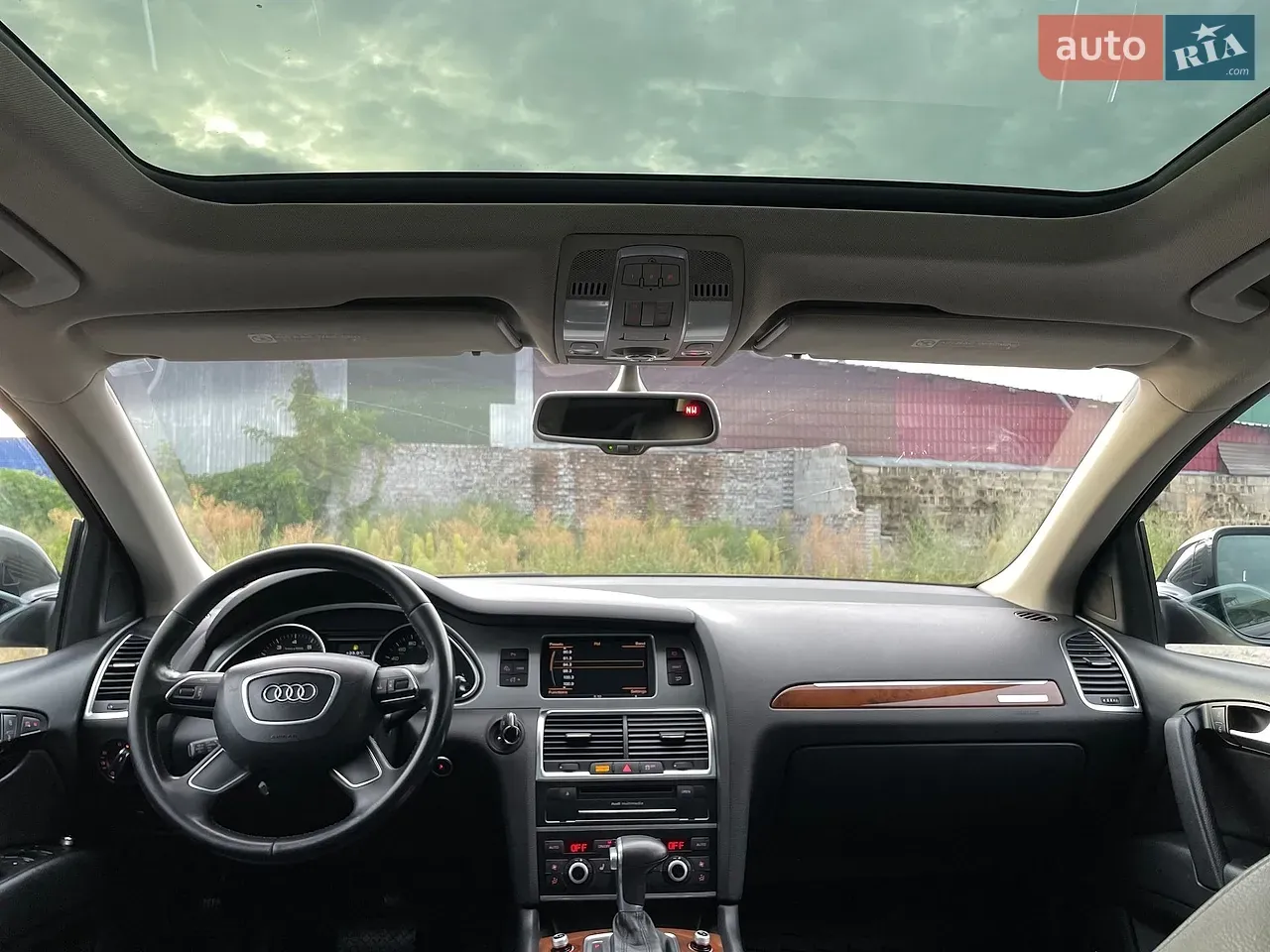 Audi Q7 2014 photo 2