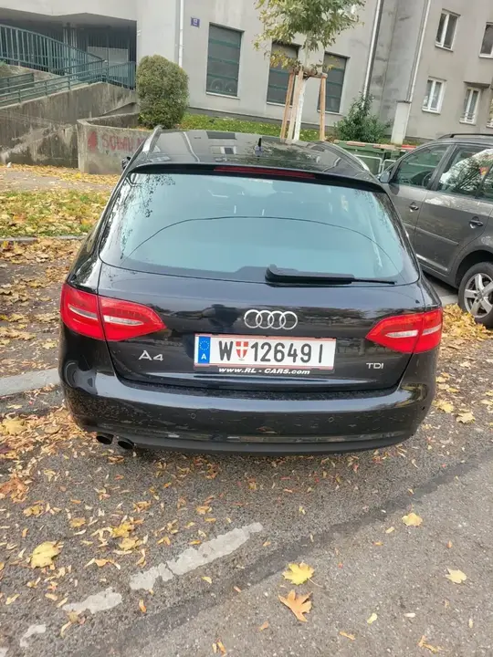 Audi A4 2013 photo 3