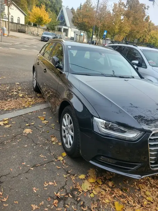 Audi A4 2013 photo 2