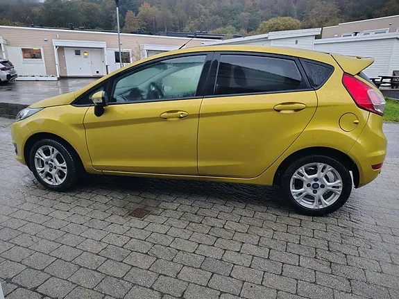 Ford Fiesta 2014 photo 5