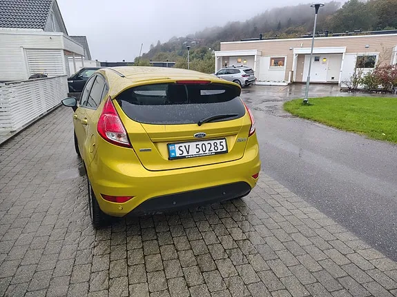Ford Fiesta 2014 photo 3