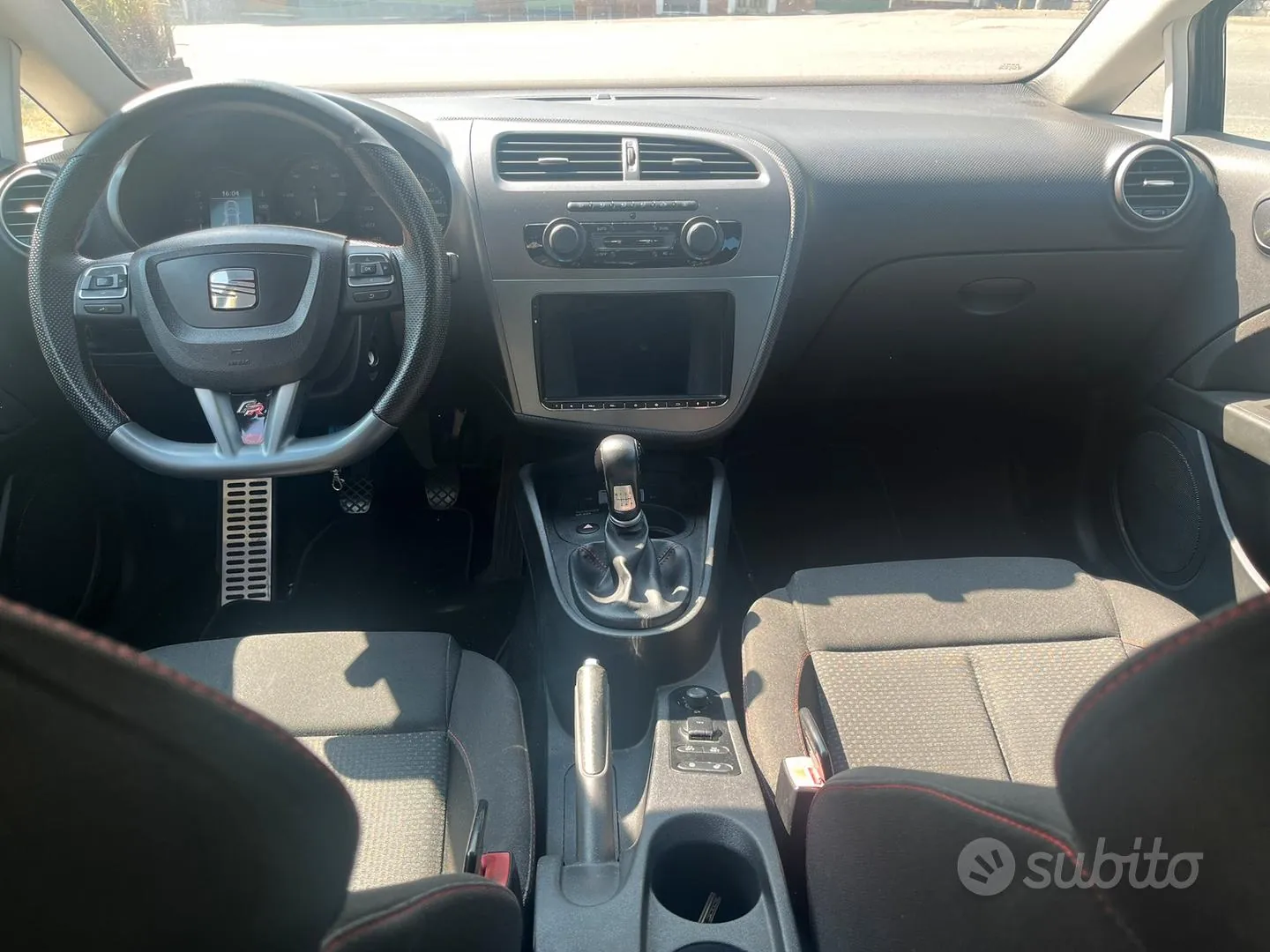 Seat Leon 2010 photo 5