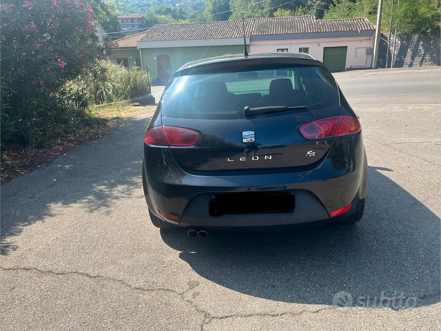 Seat Leon 2010 photo 3