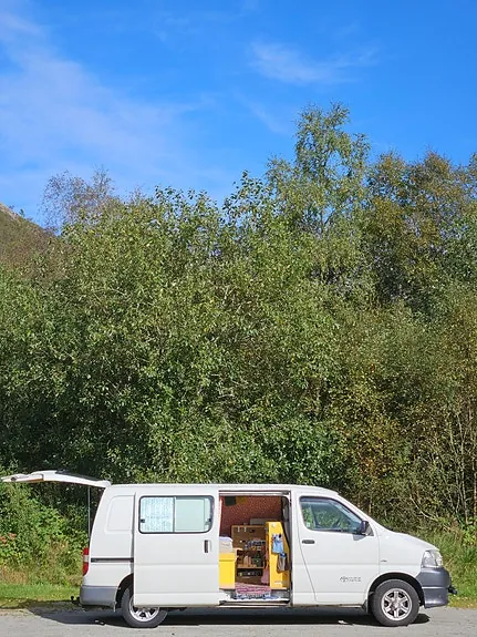 Toyota Hiace 2008 photo 2