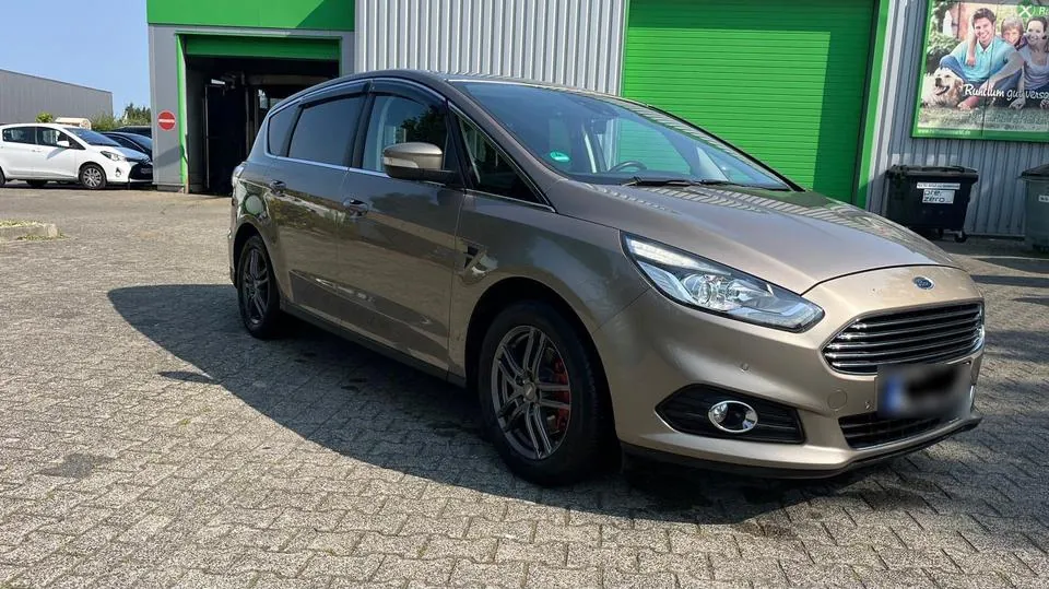 Ford S-Max