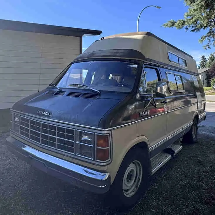 Dodge Ram Van