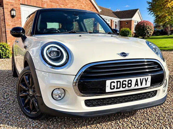 Mini Cooper 2018 photo 2
