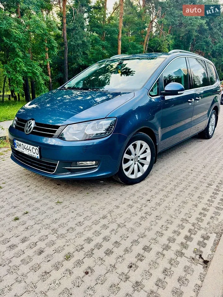 Volkswagen Sharan 2016 photo 2