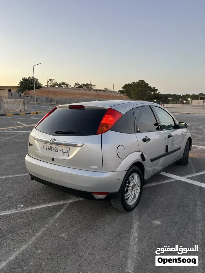 Ford Focus 2004 photo 2