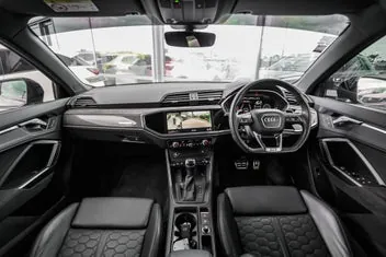 Audi Q3 2023 photo 3