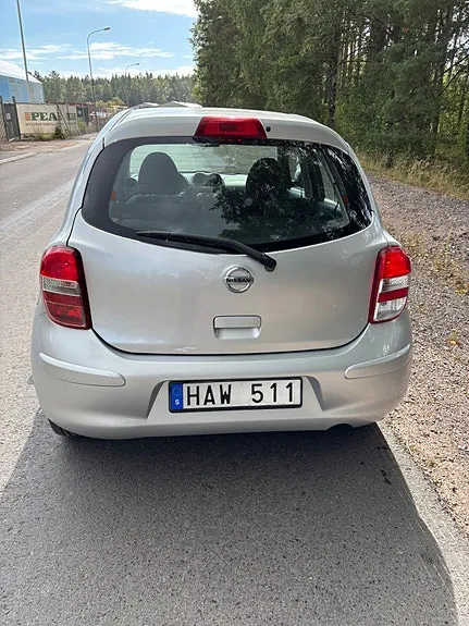 Nissan Micra 2011 photo 2