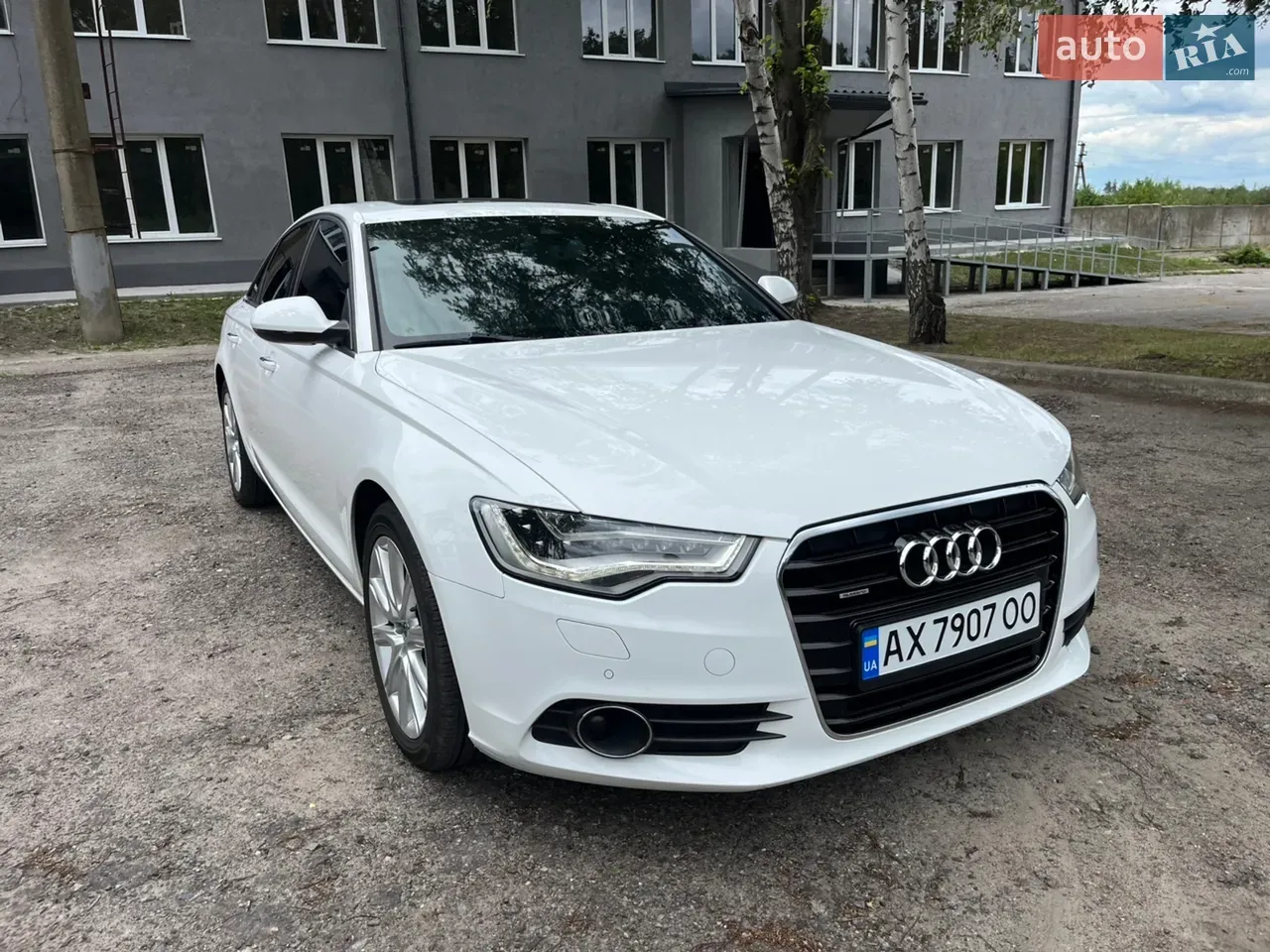 Audi A6 2014 photo 2