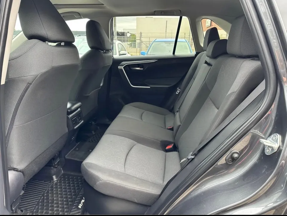 Toyota Rav4 2024 photo 3