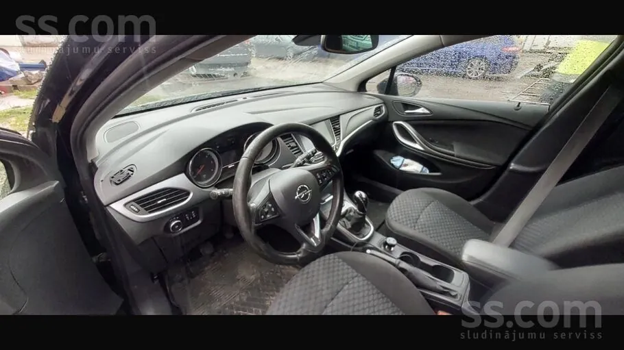 Opel Astra 2018 photo 3