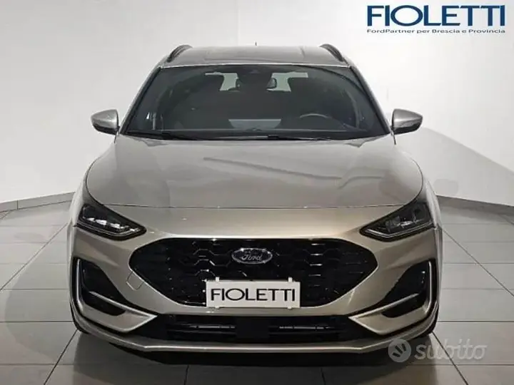 Ford Focus 2023 photo 3