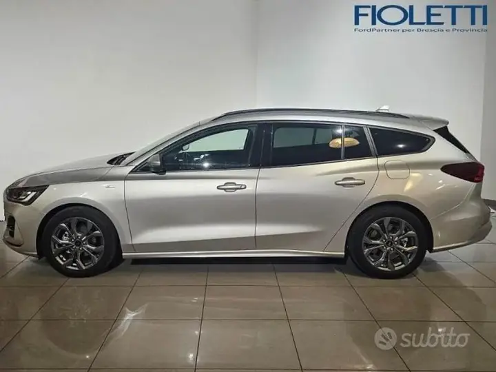 Ford Focus 2023 photo 4