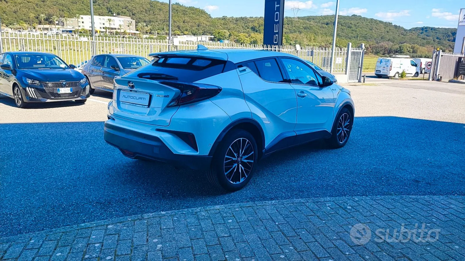 Toyota C-Hr 2017 photo 3