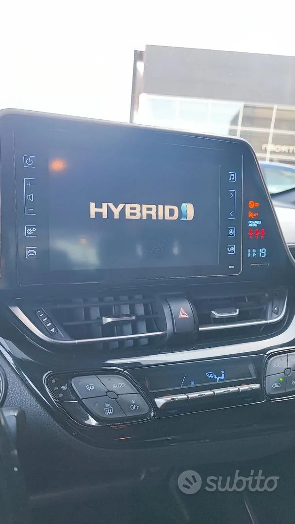 Toyota C-Hr 2017 photo 5