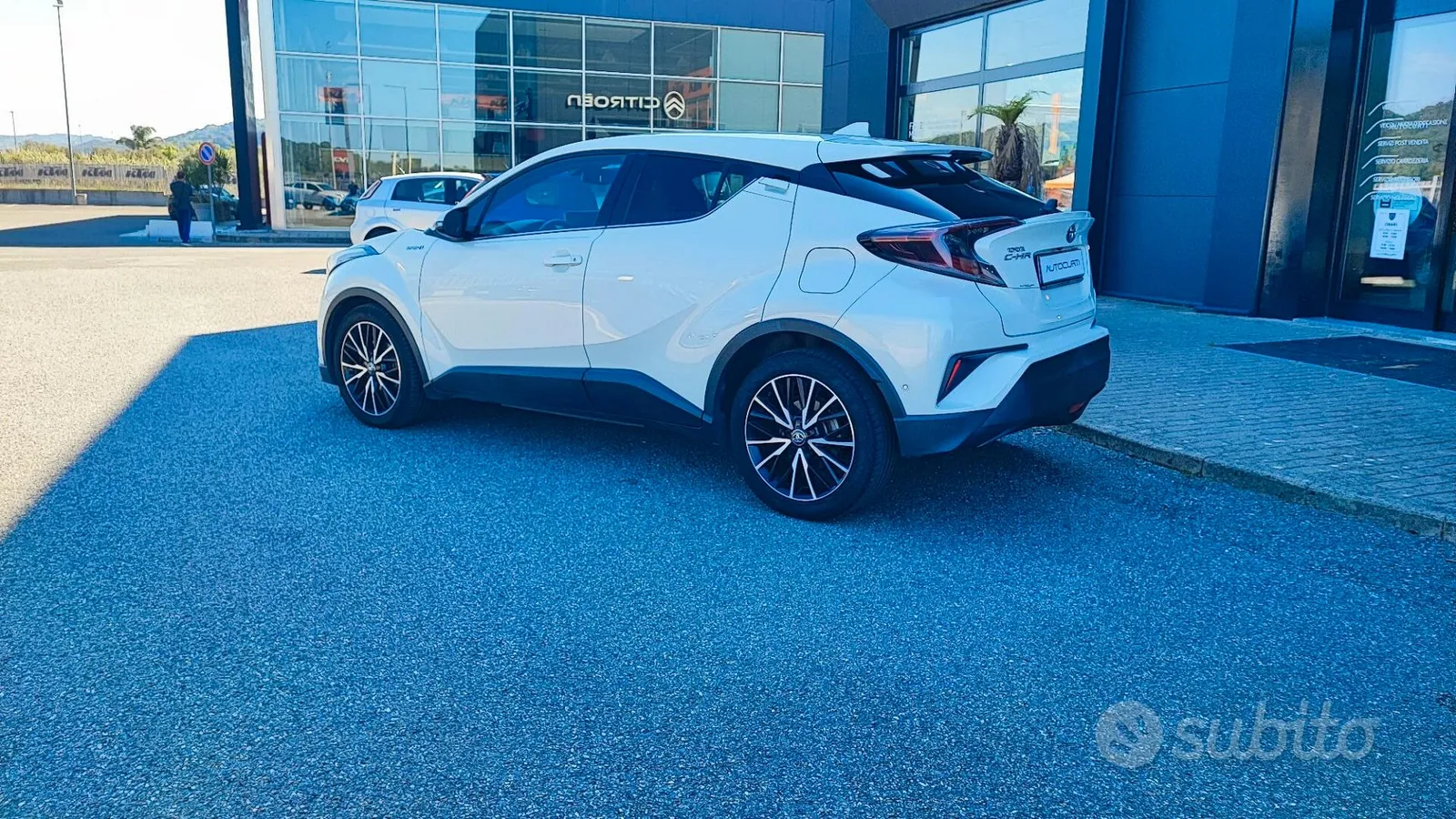 Toyota C-Hr 2017 photo 4