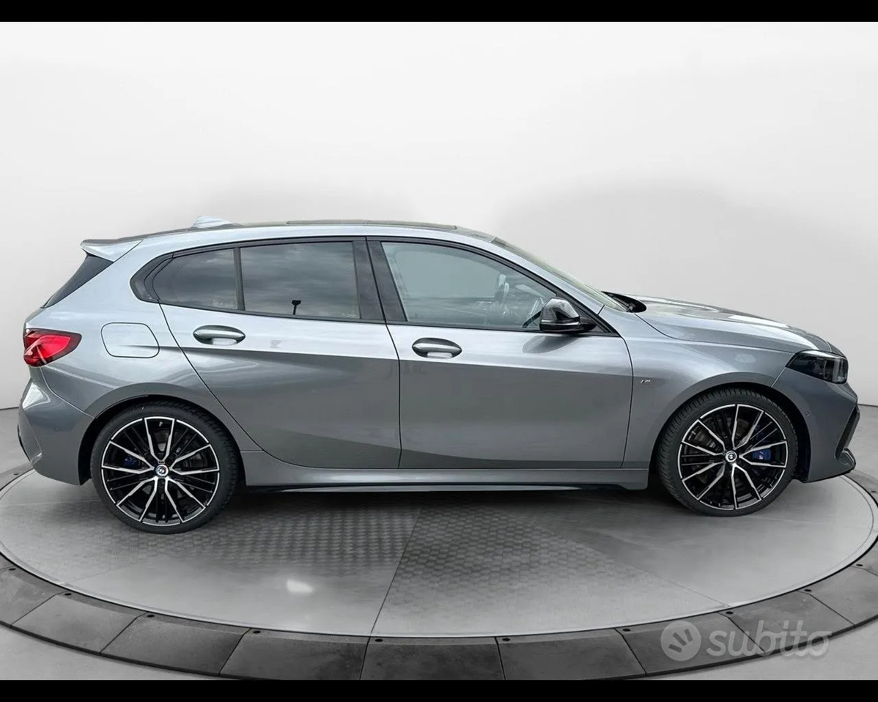 BMW M 135I 2023 photo 5
