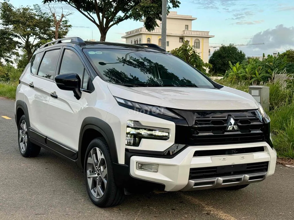 Mitsubishi Xpander Cross 2025 photo 4