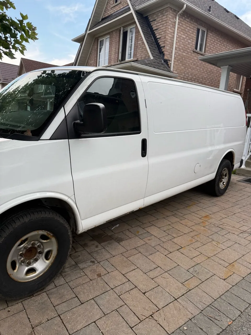 GMC Savana 2016 photo 5
