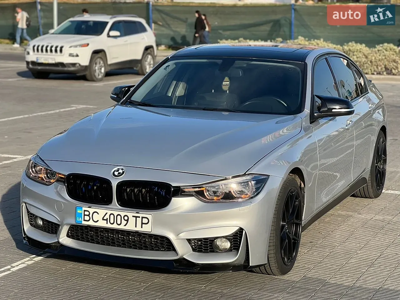 BMW 3 Series 2014 photo 2