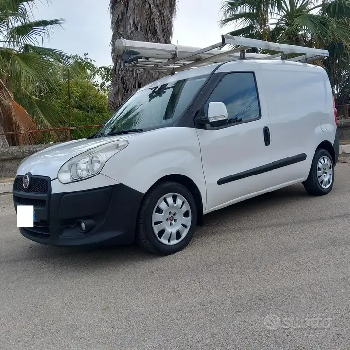 Fiat Doblo 2014 photo 2