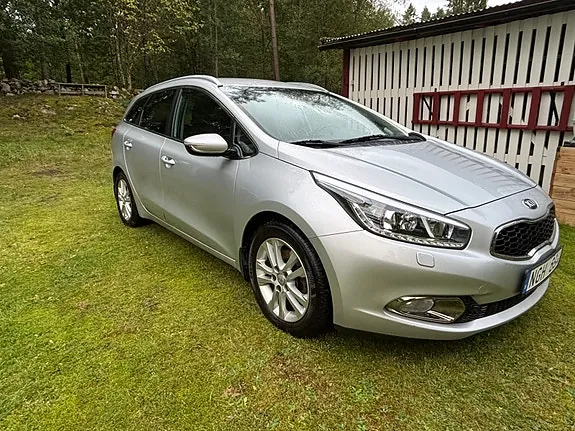 Kia Ceed 2013 photo 2