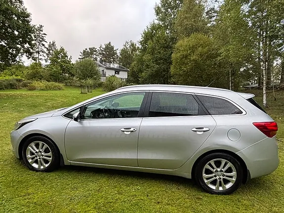 Kia Ceed 2013 photo 4