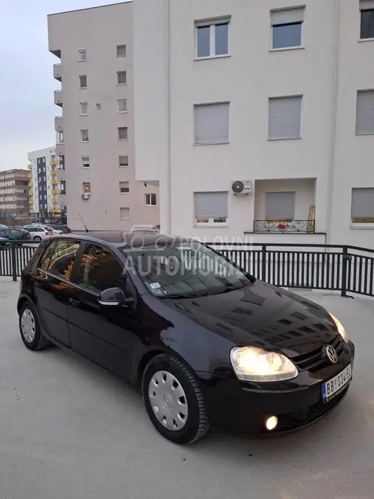 Volkswagen Golf 5 2008 photo 3