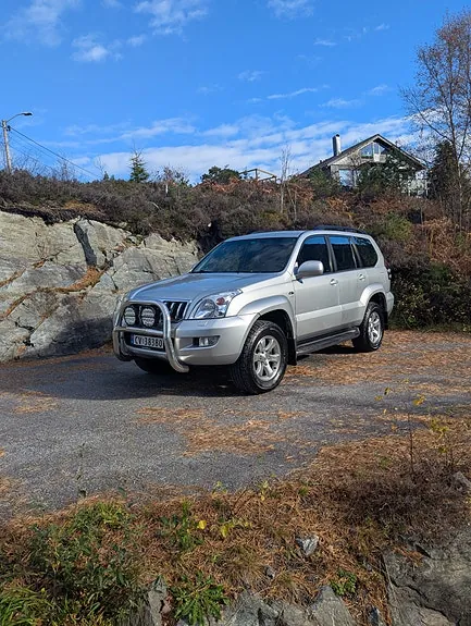 Toyota Land Cruiser 2003 photo 2
