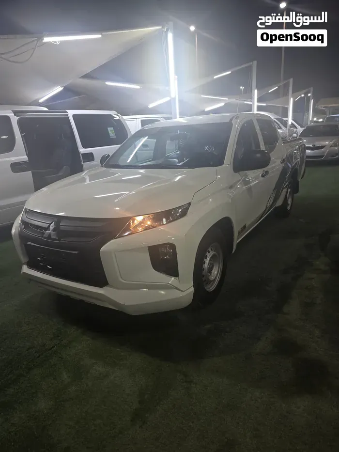Mitsubishi L200 2022 photo 3