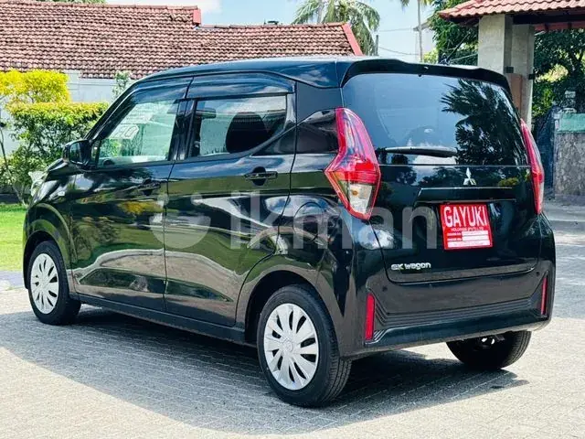 Mitsubishi Ek Wagon 2024 photo 4