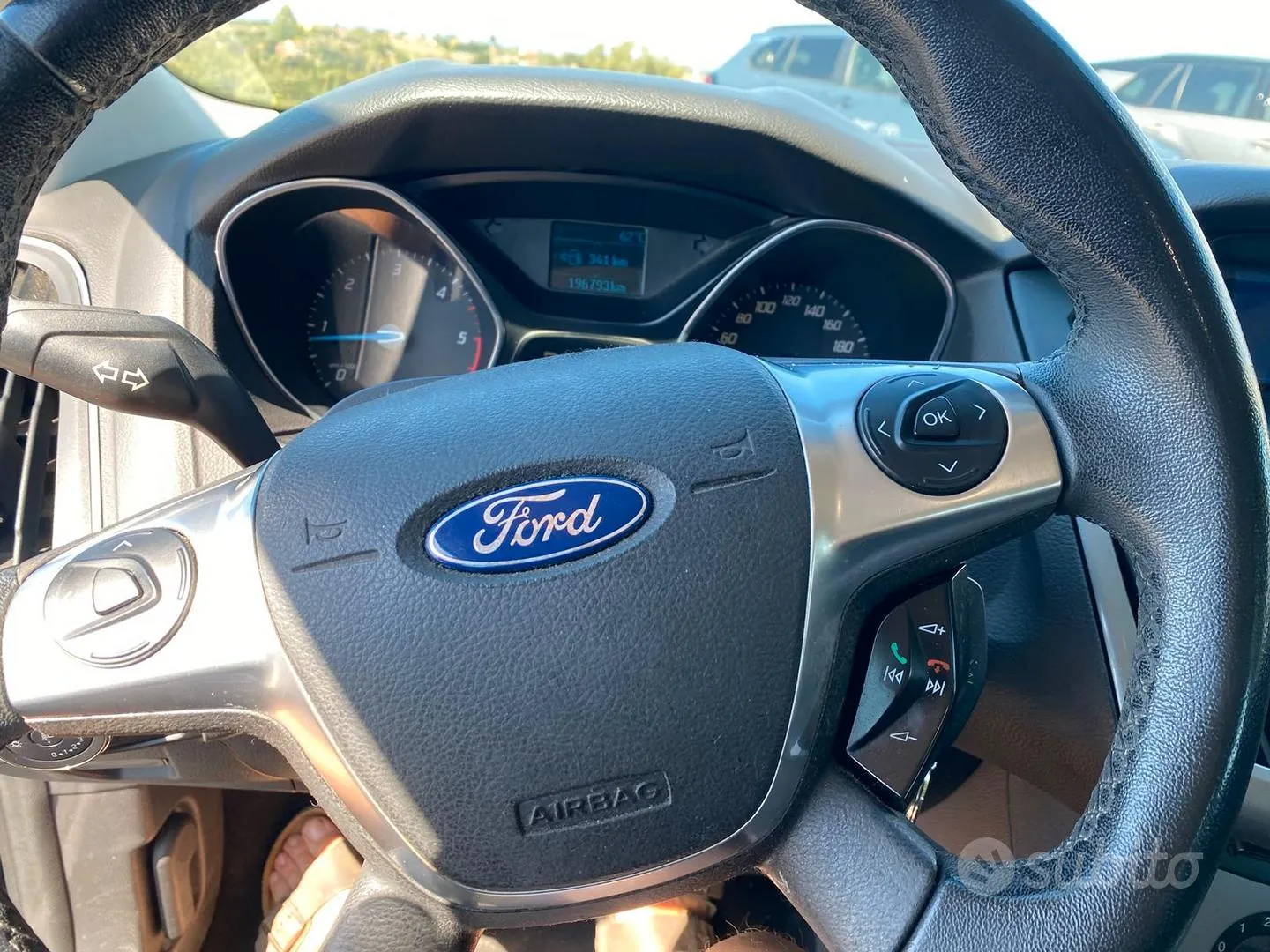 Ford Focus 2011 photo 2