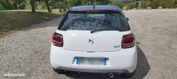 DS Automobiles Ds 3 2015 photo 2