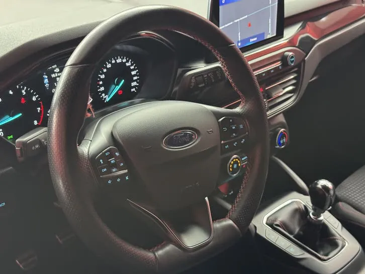 Ford Focus 2019 photo 3