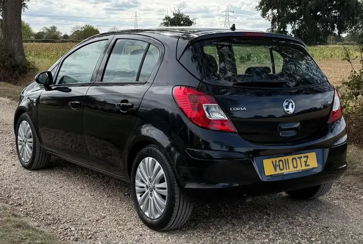 Vauxhall Corsa 2011 photo 5