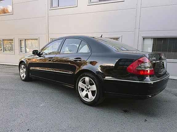 Mercedes-Benz E200 D 2007 photo 3
